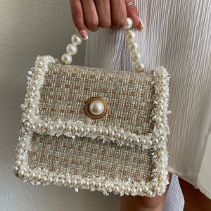 Pearl purse